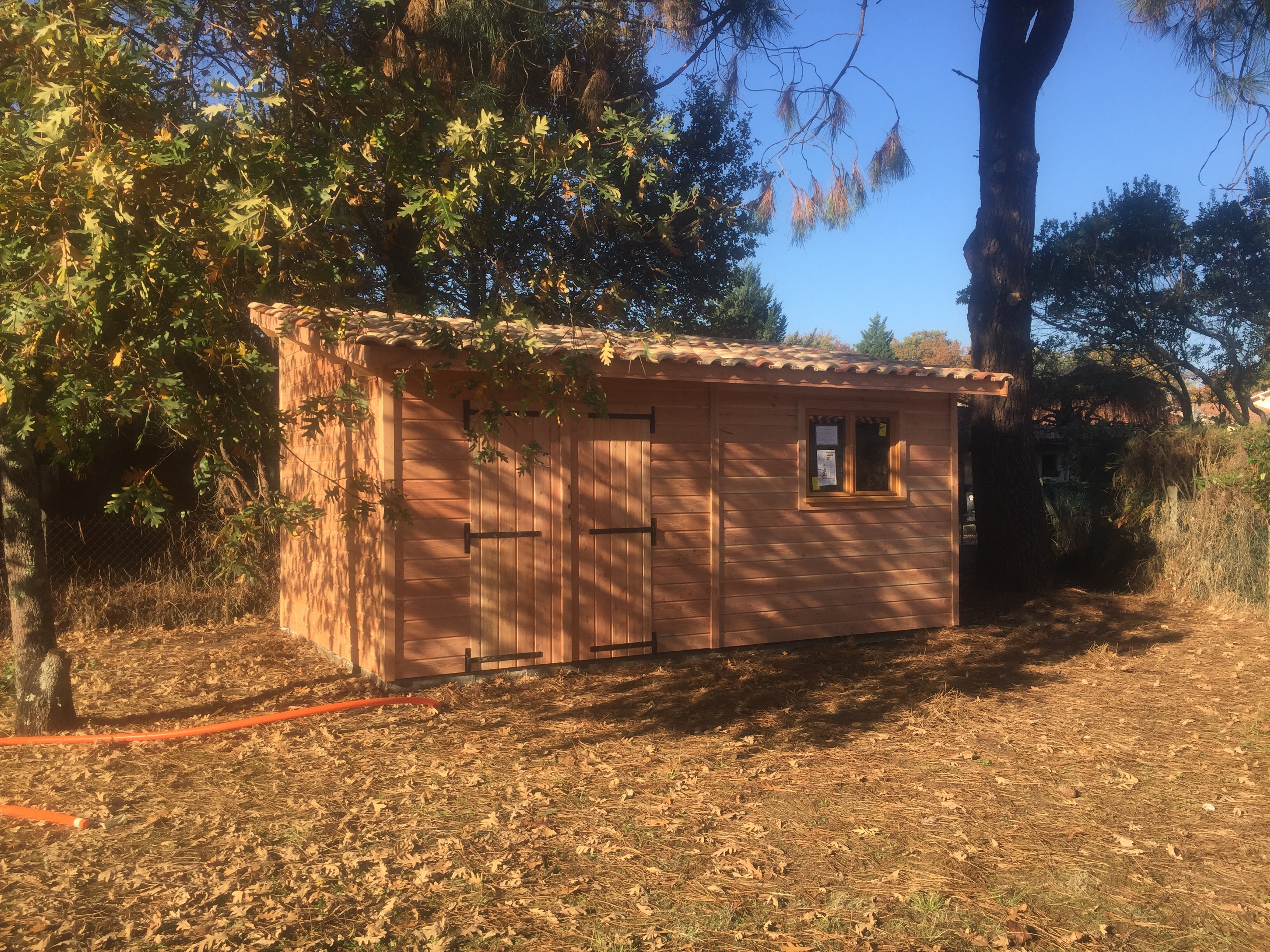 Abri en bois Douglas de 5m x 3m installé aujourd’hui sur la commune d’ANDERNOS