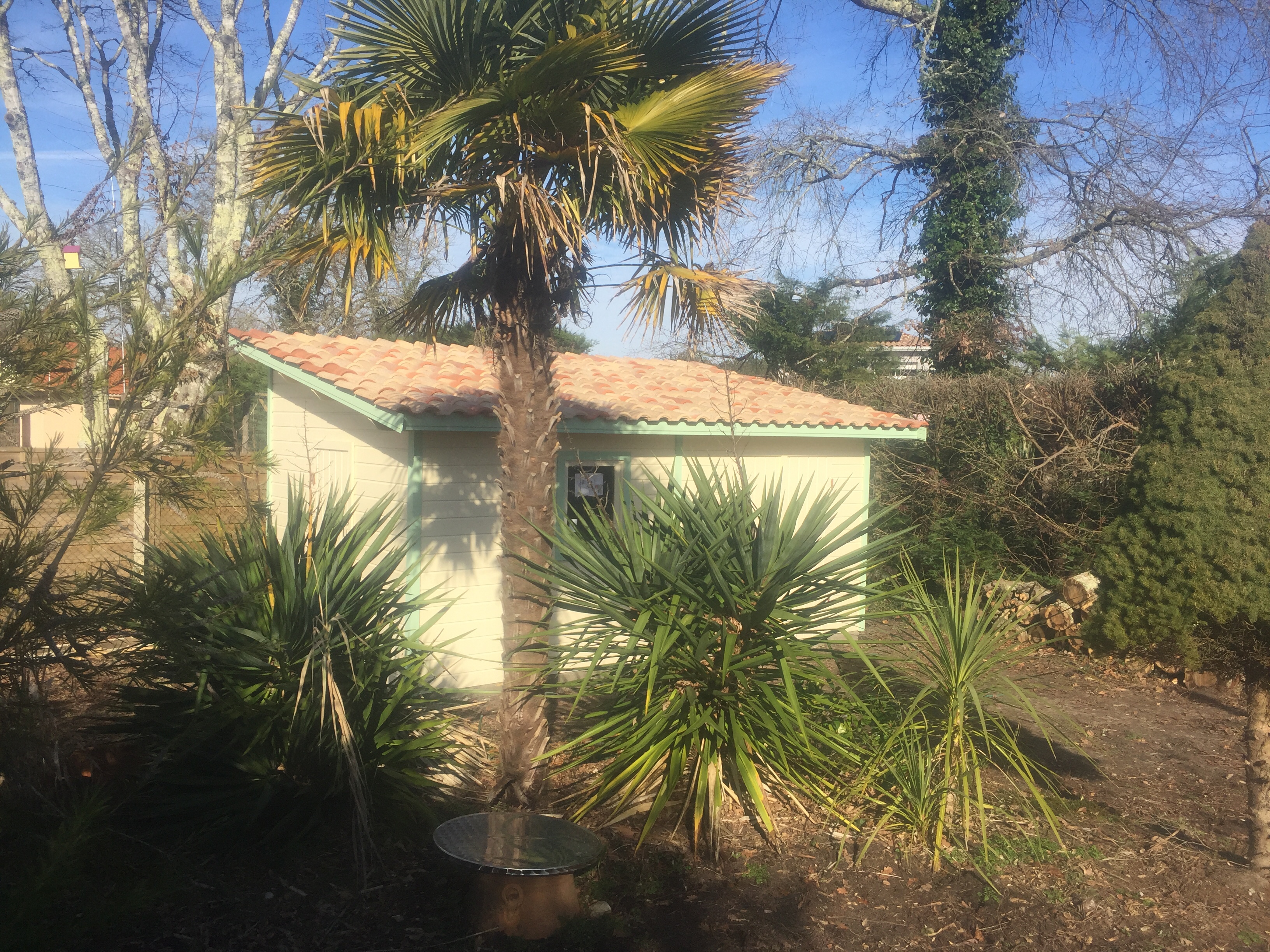 Abri de 5m x 3m (15m2) installé aujourd’hui sur la commune de Saint-Médard en Jalles.